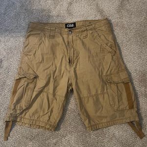CSG. Men’s khaki cargo shorts